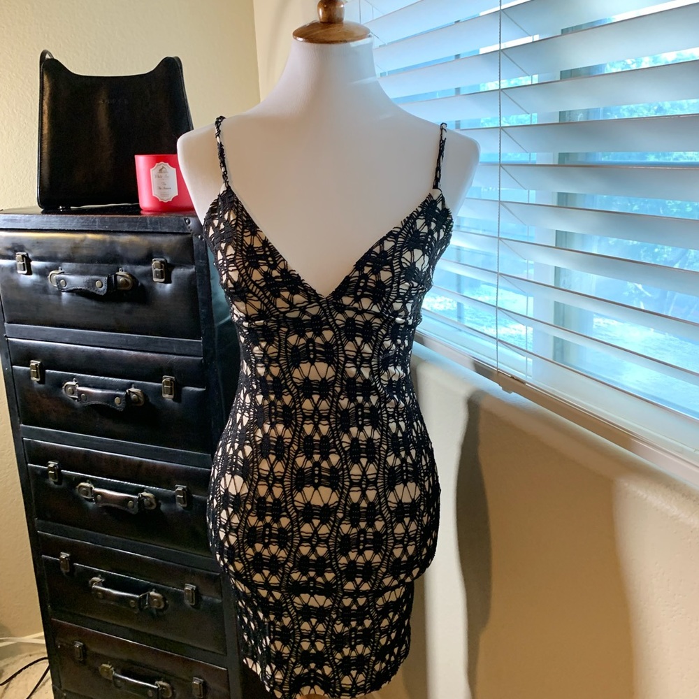 Mini Dress small size - Picture 9 of 9